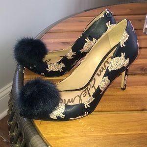 Sam Edelman heels 6.5 navy blue Pom Pom